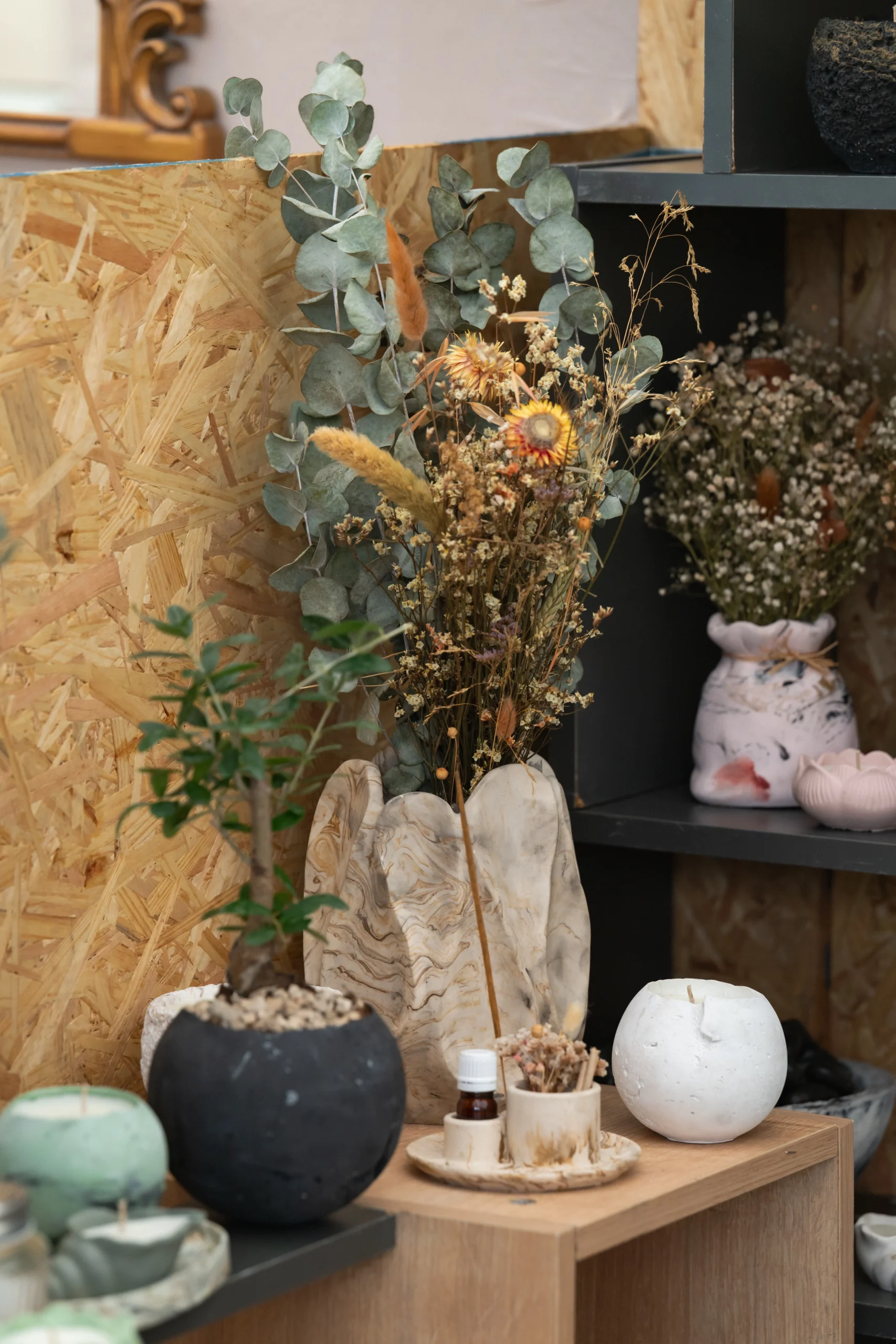 אגרטל בטון מעוצב גדול